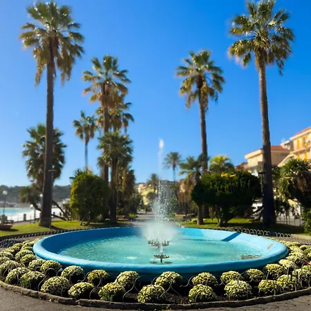 Premium Sea View - Free Parking - 4 Min Apartmán