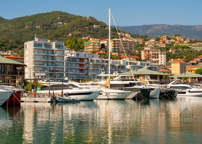 Apartmán Premium Sea View - Free Parking - 4 Min Varazze