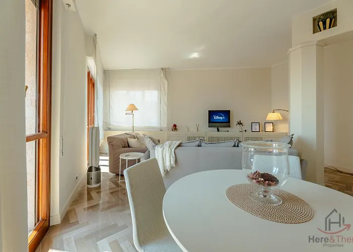 Premium Sea View - Free Parking - 4 Min *