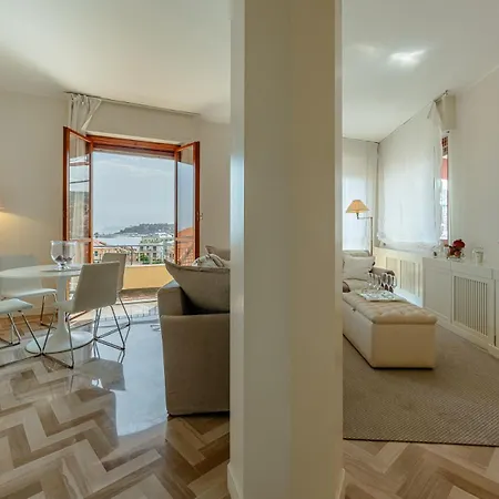 Appartement Premium Sea View - Free Parking - 4 Min Varazze
